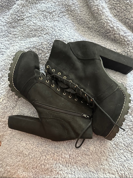 Shoes - Black Lace-Up Platform Ankle Boots - Womens